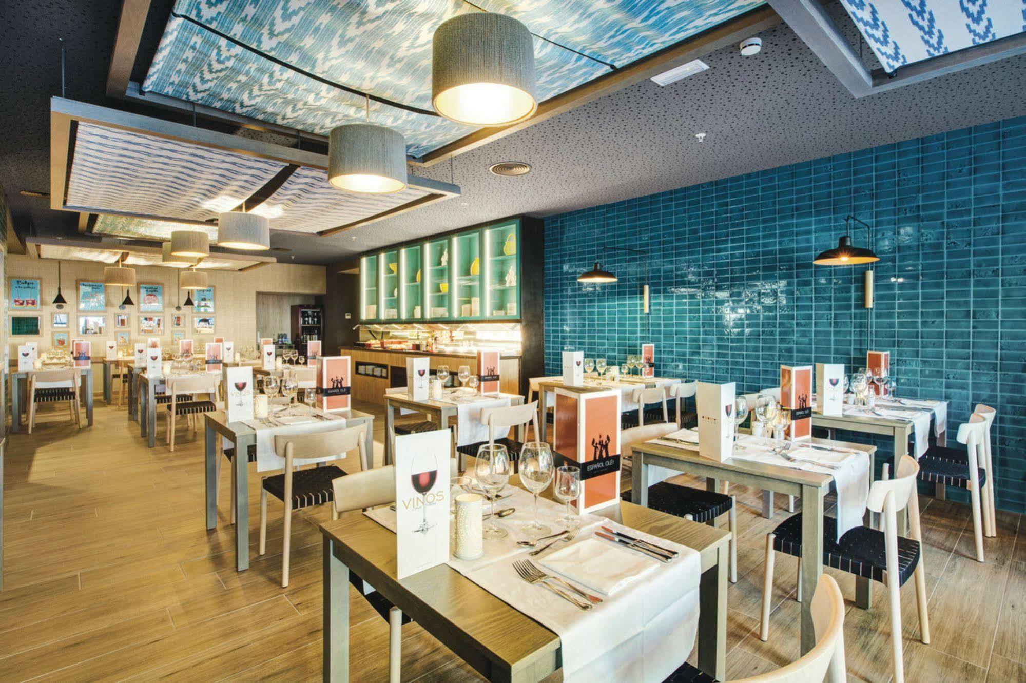Hotel Riu Festival 플라야 데 팔마 외부 사진