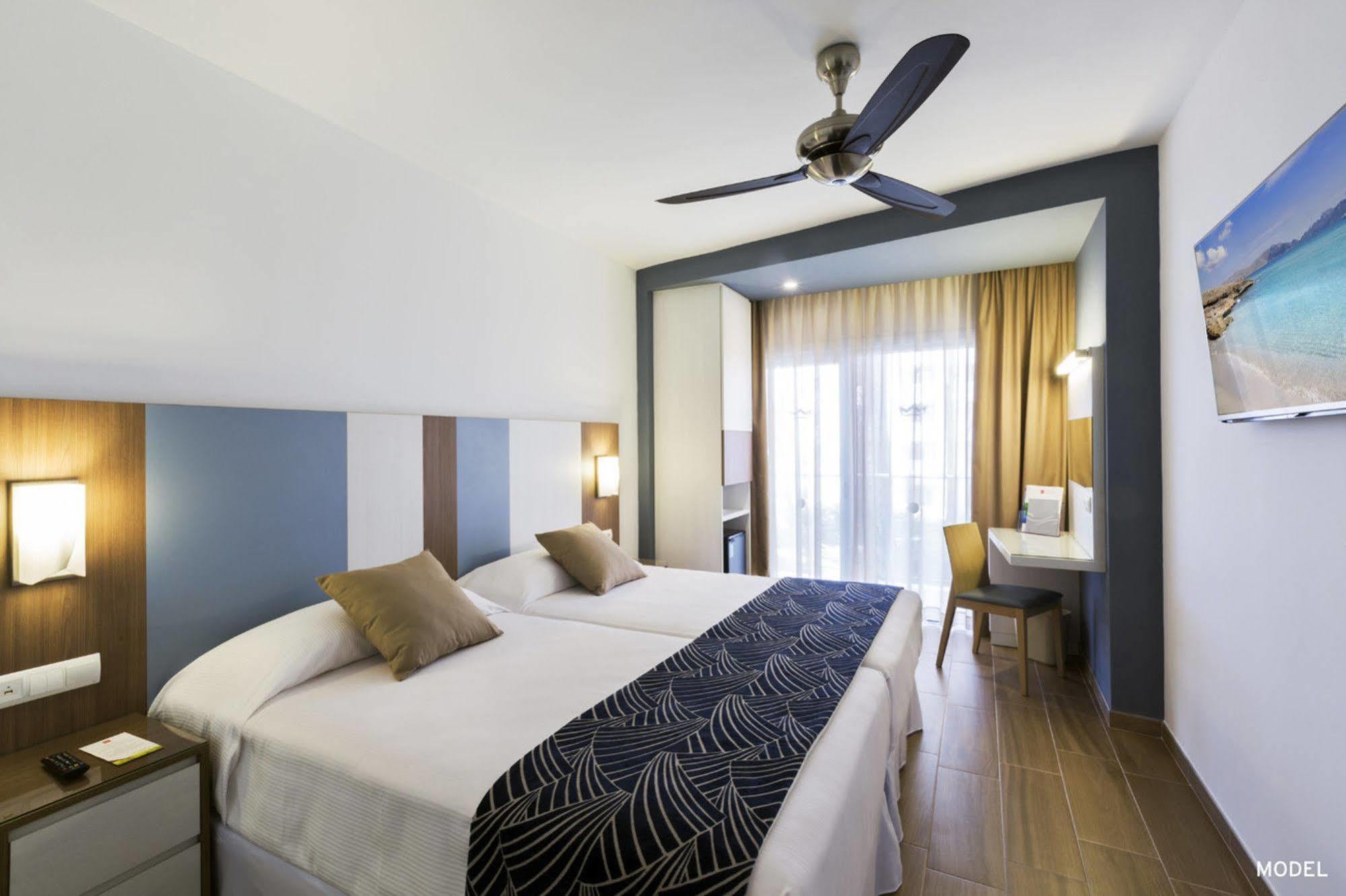 Hotel Riu Festival 플라야 데 팔마 외부 사진